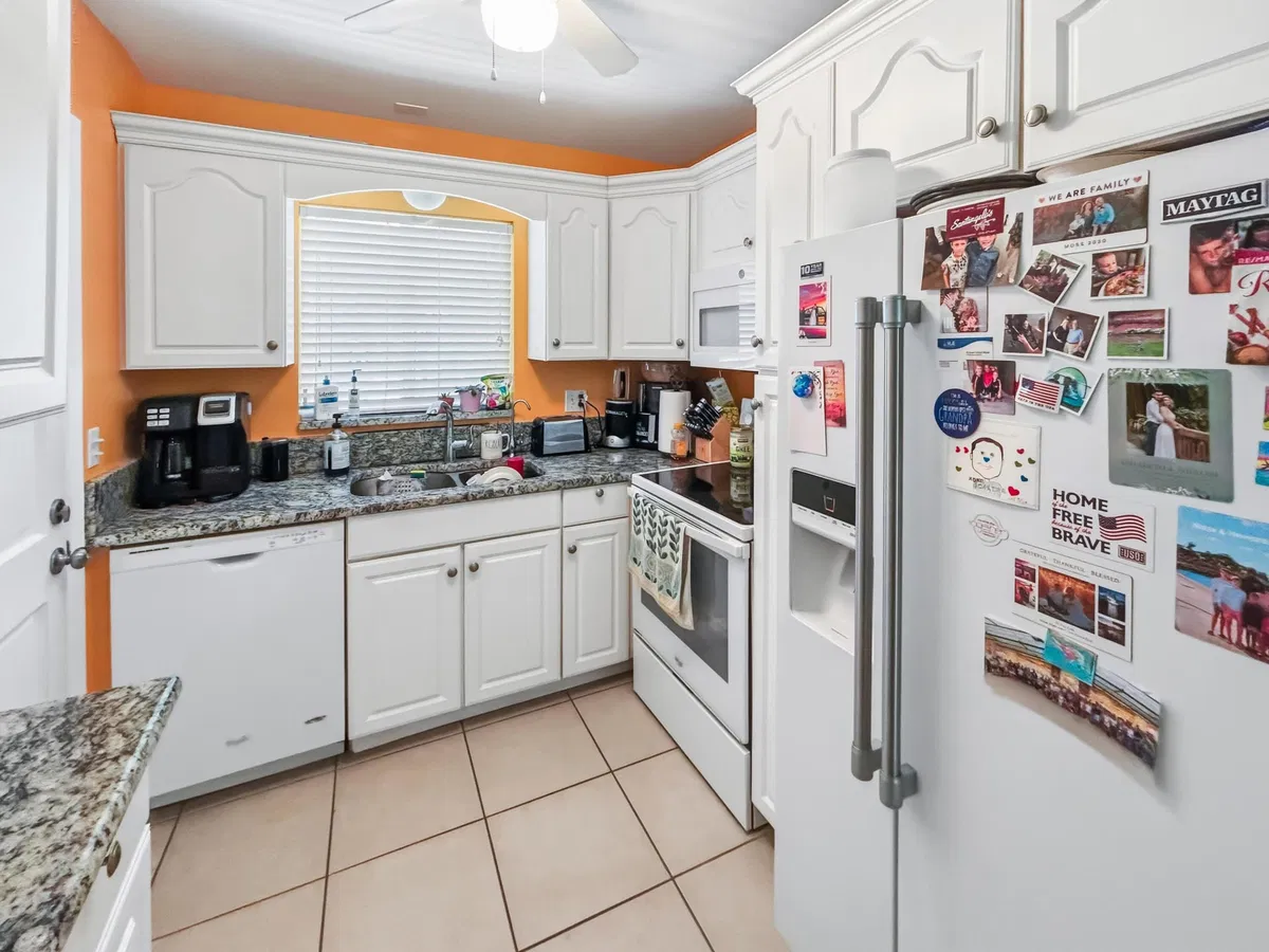 Unit 206T photo 4