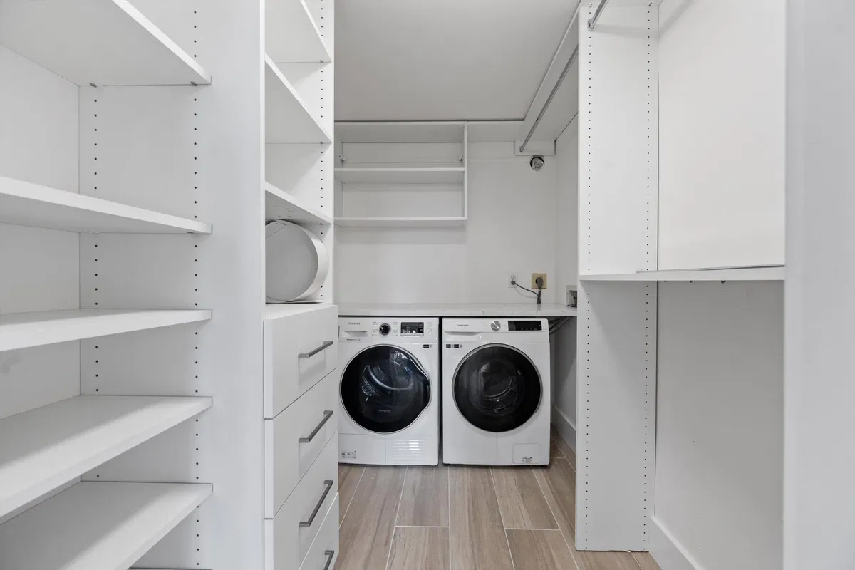  Unit 102 photo 16