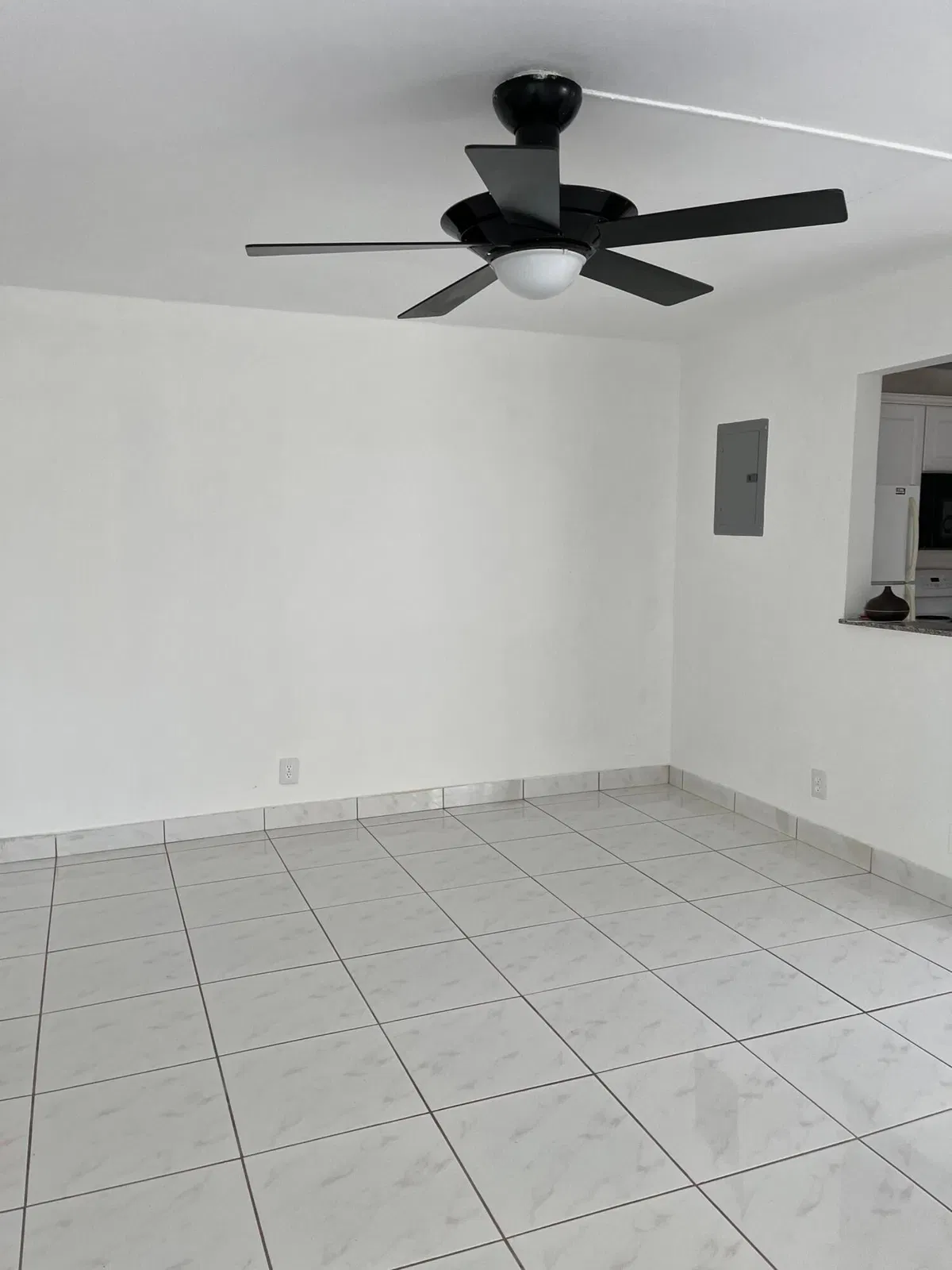 Unit F photo 4
