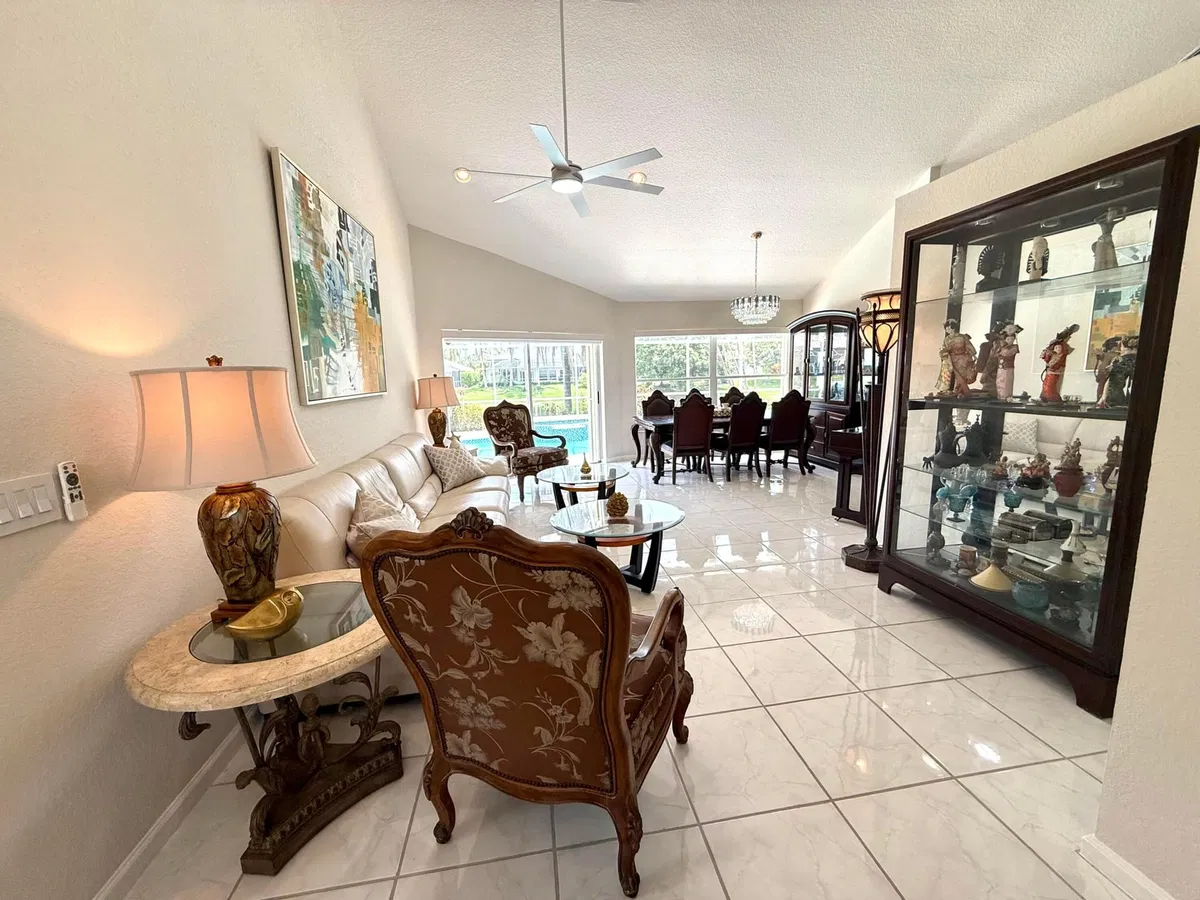 Residence photo 10