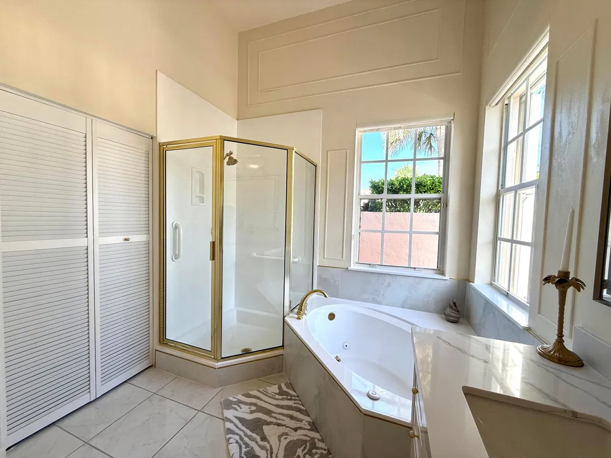 Residence photo 28