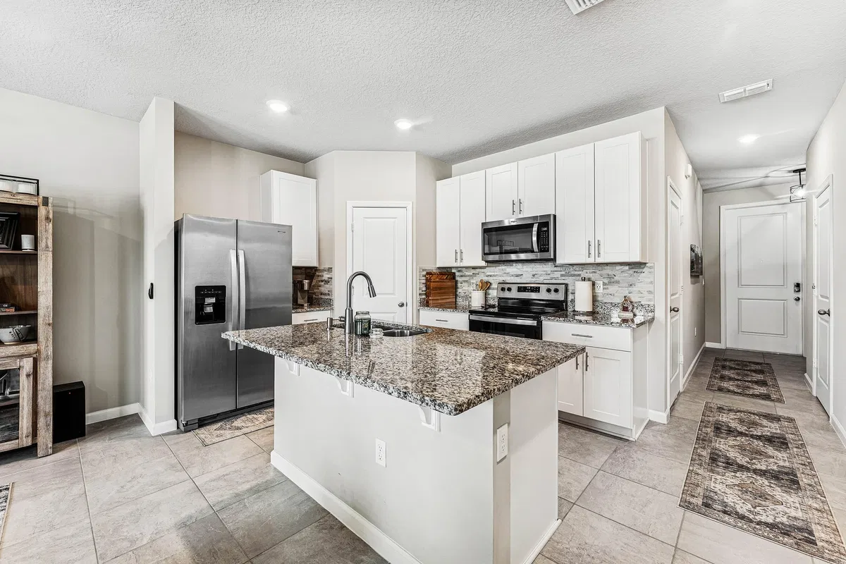  Residence photo 7