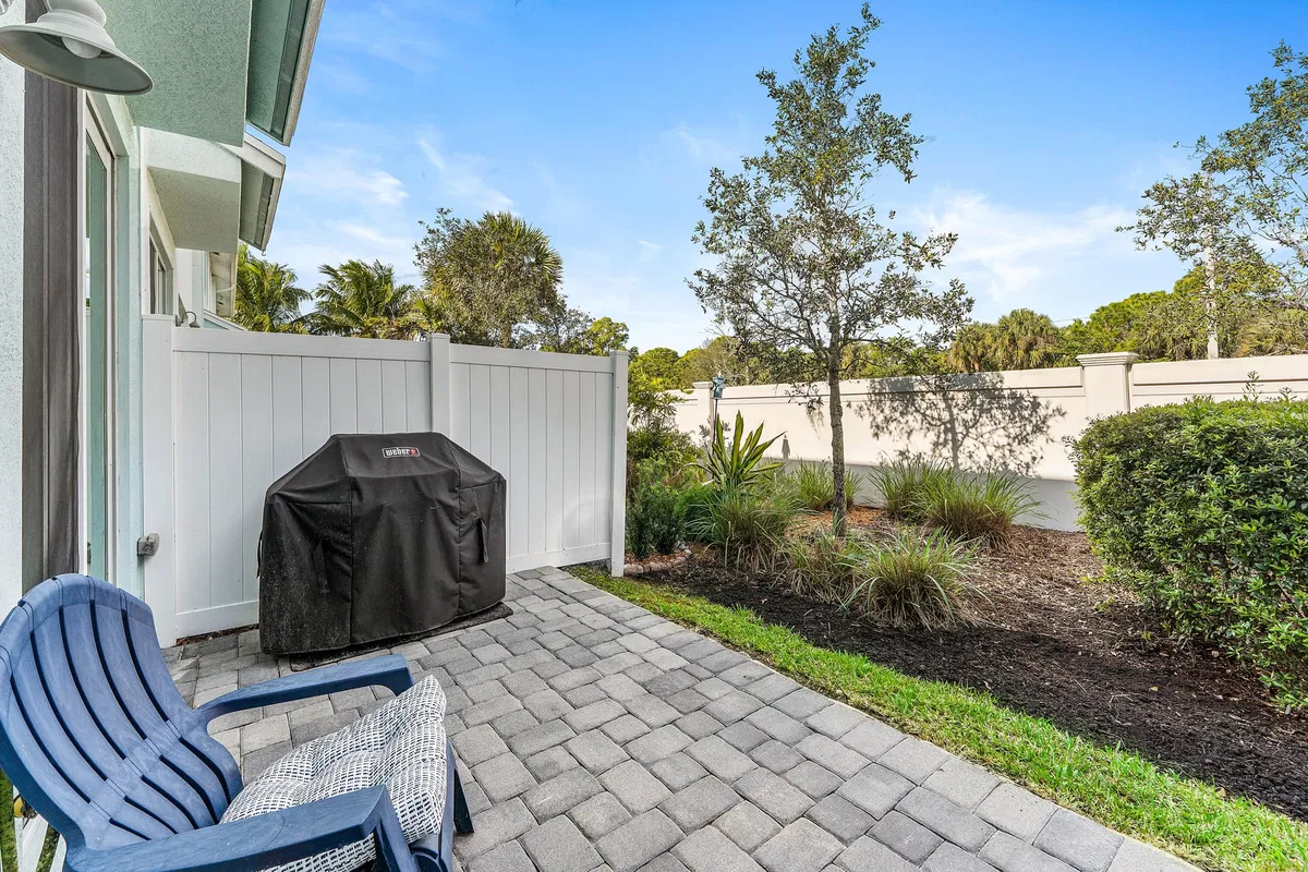  Residence photo 28