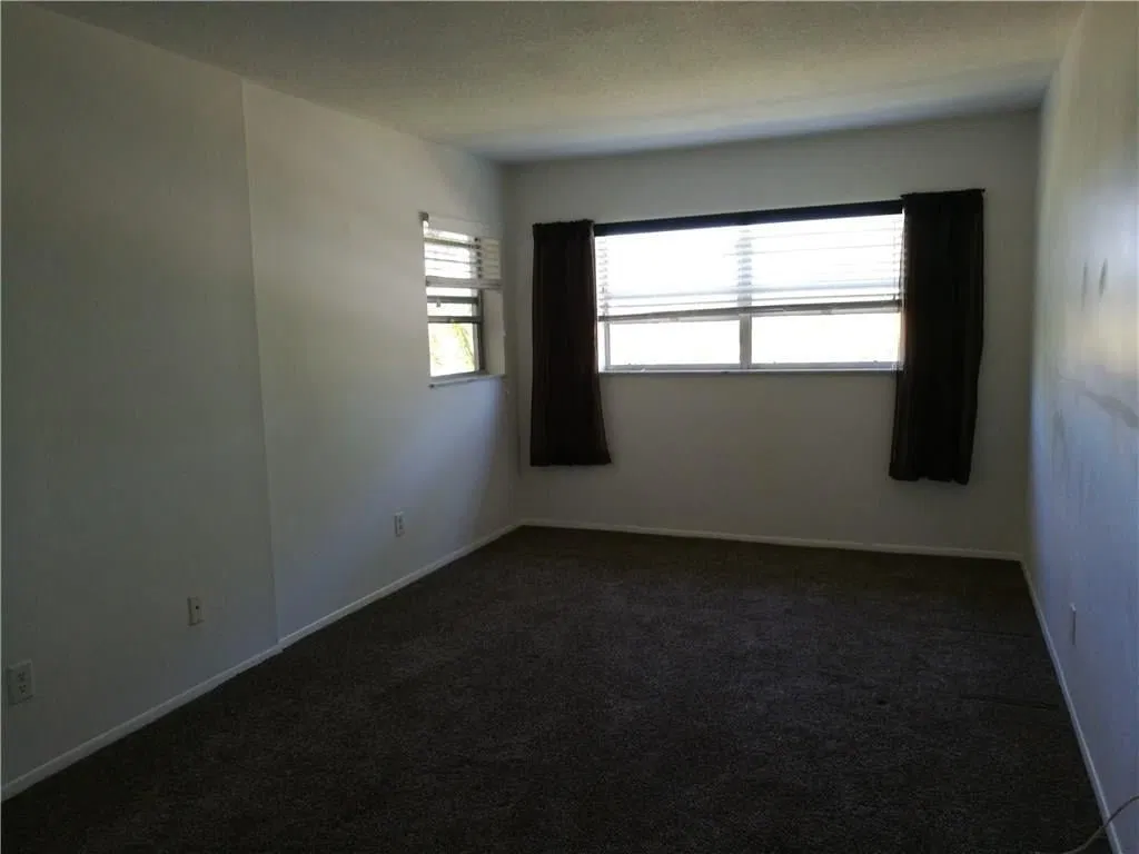  Unit 136-6 photo 10