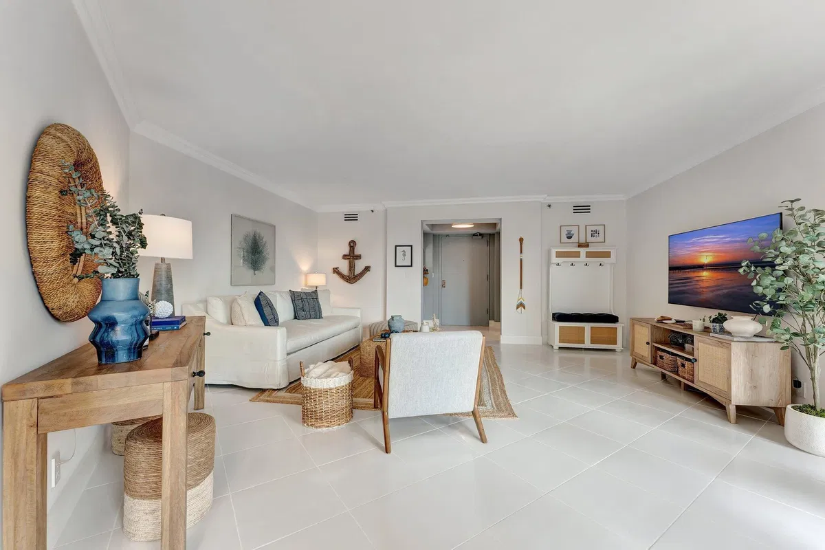 Boca Raton Unit 426 photo 4