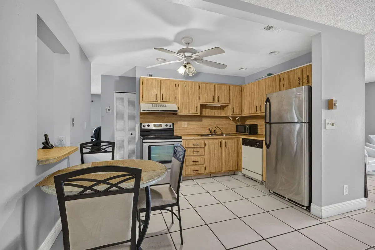 Residence photo 25