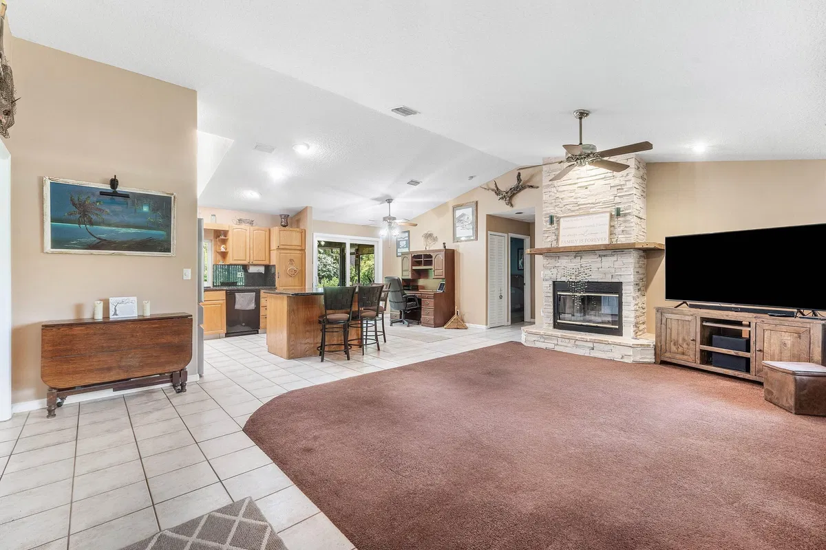  Residence photo 10
