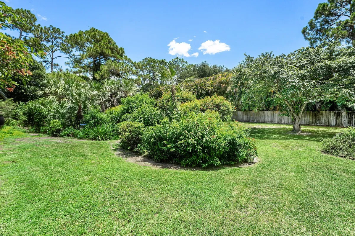  Residence photo 31