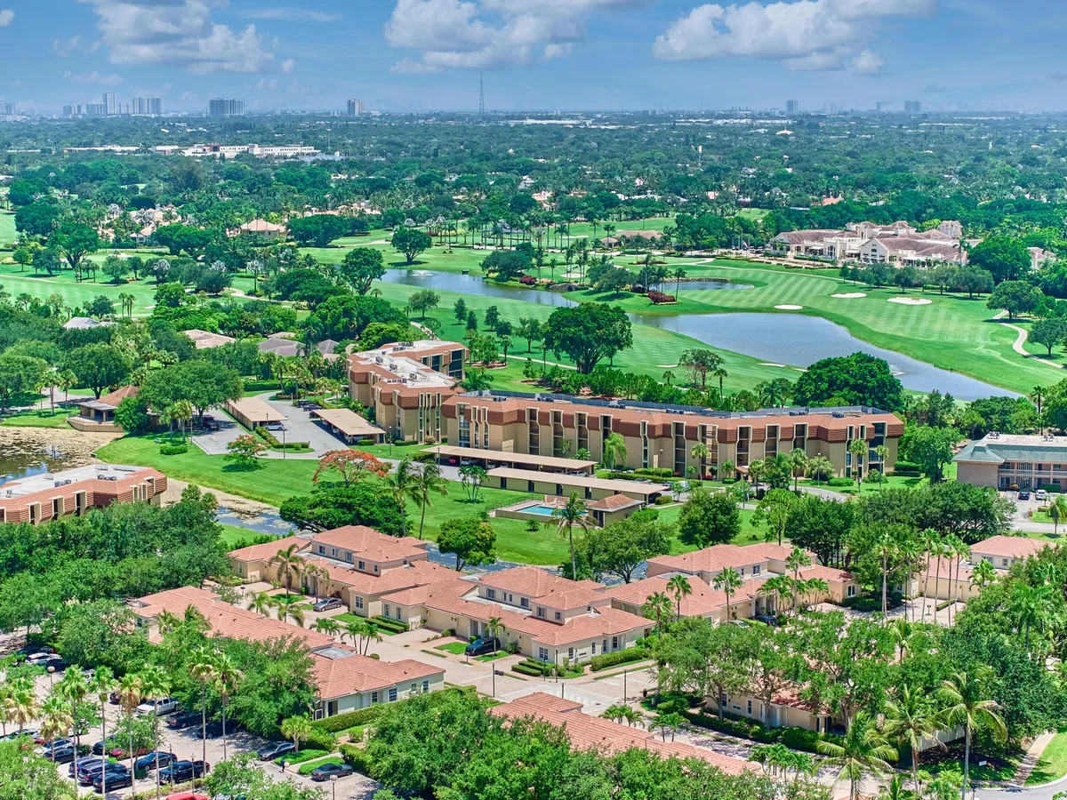 Residence photo 25