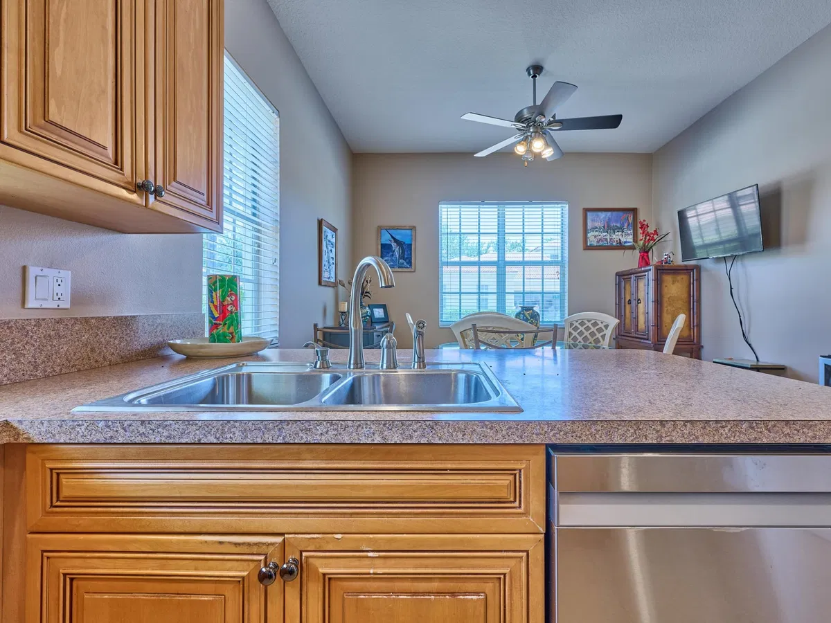 Residence photo 61