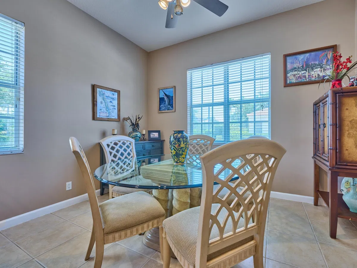 Residence photo 67