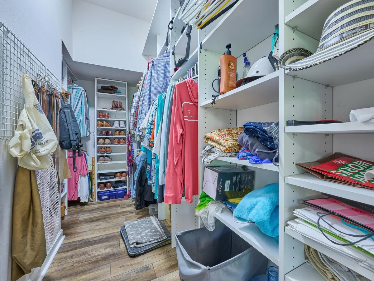 Residence photo 79