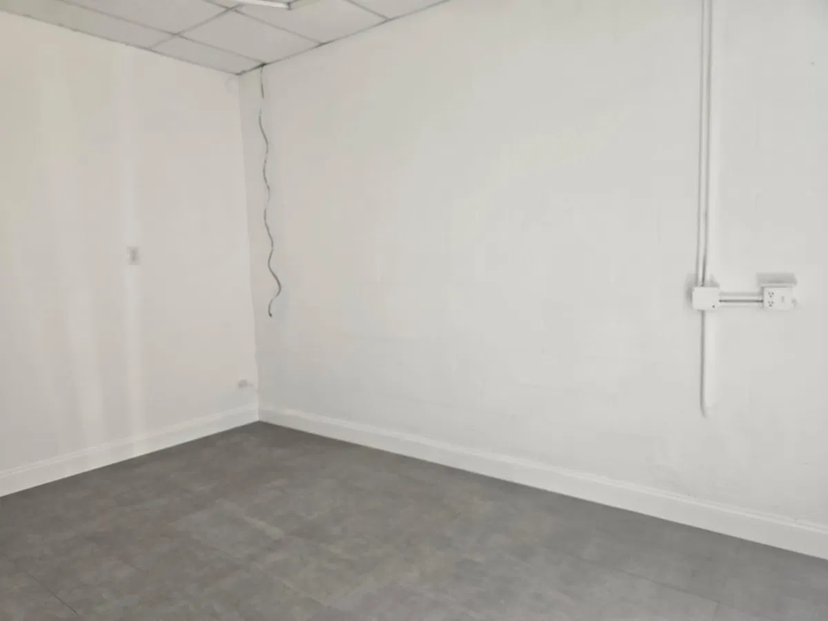 Unit 15 photo 4