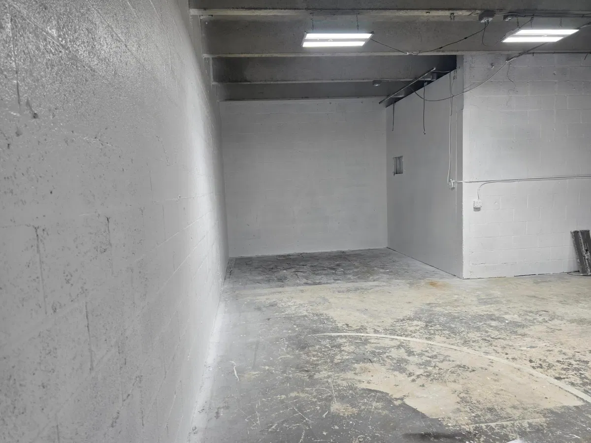 Unit 15 photo 10