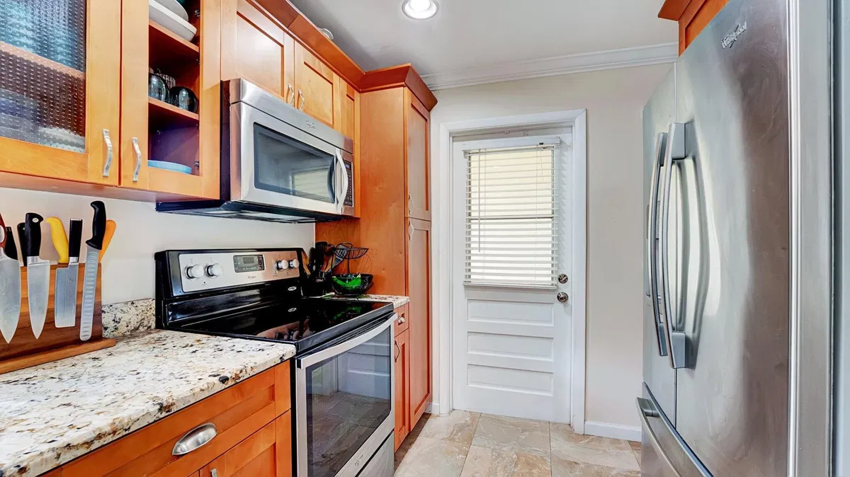 Unit 204C photo 4