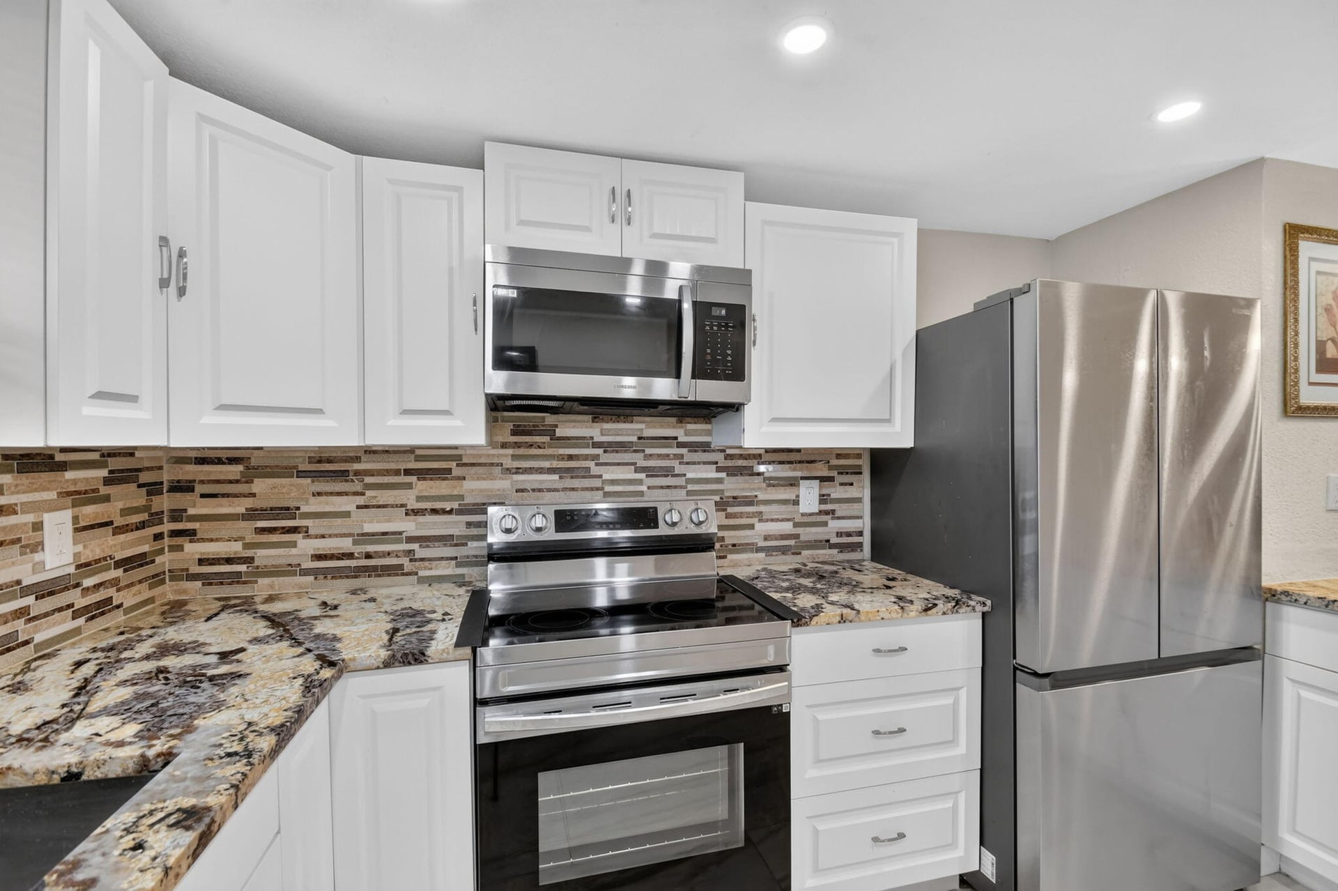 Unit J107 photo 10