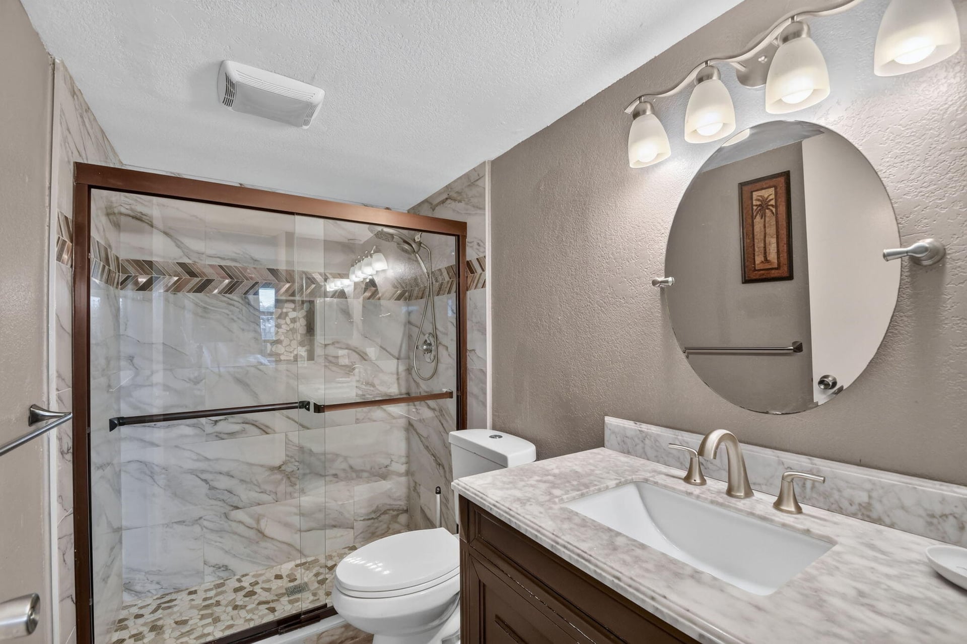 Unit J107 photo 22