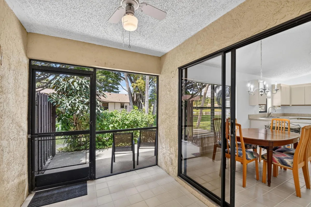 Residence photo 31