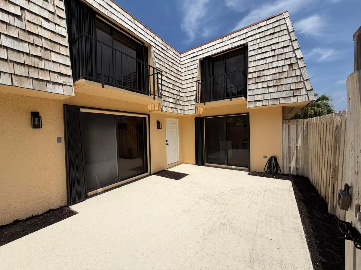 Residence photo 4