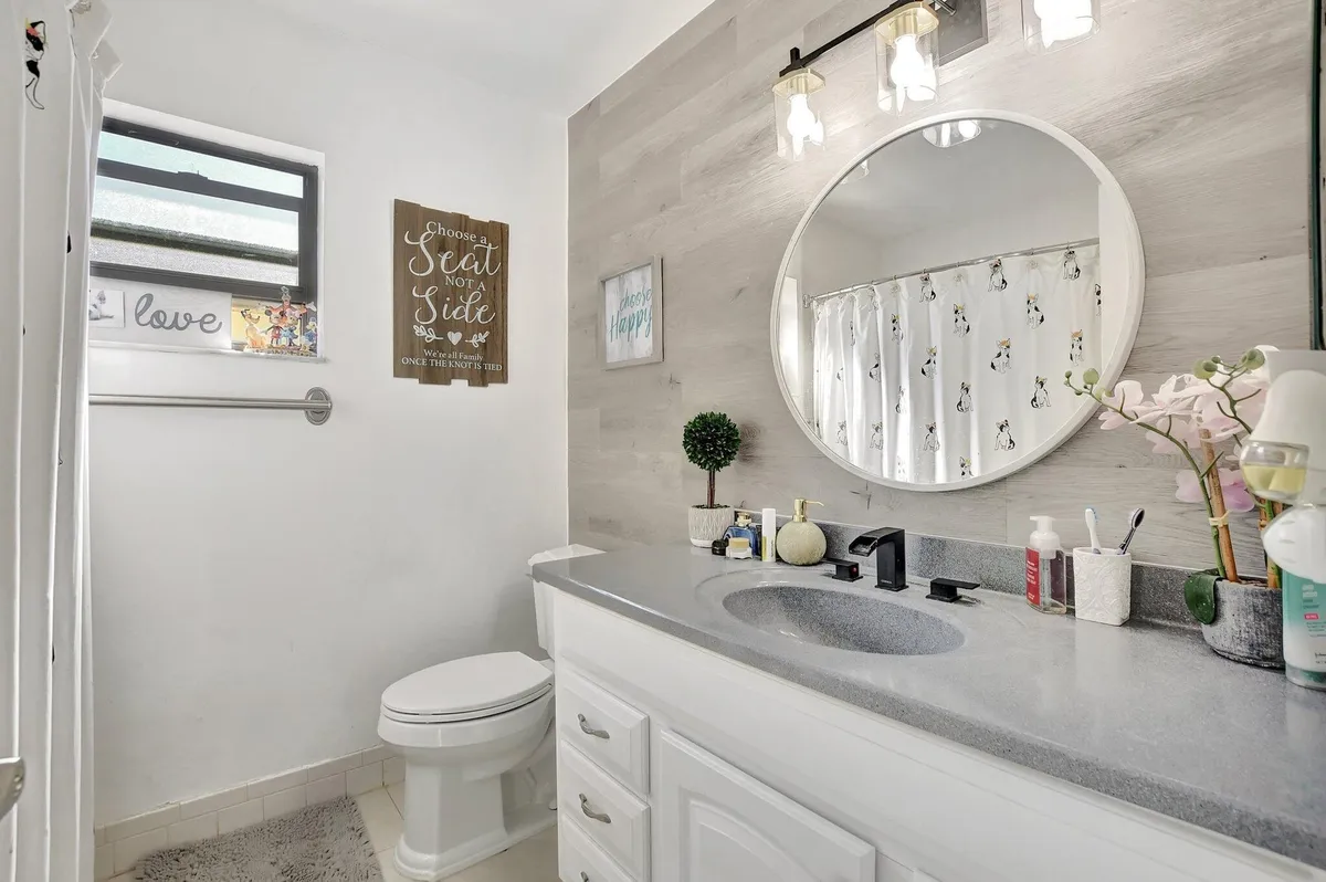 Residence photo 19