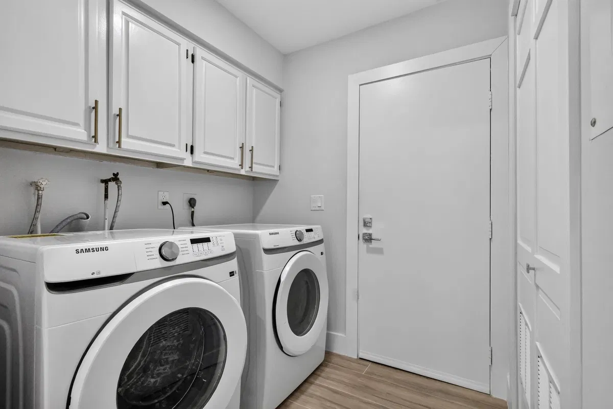  Residence photo 25