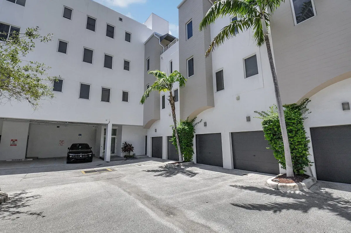 The Mark Downtown Delray Beach Unit 402 photo 31