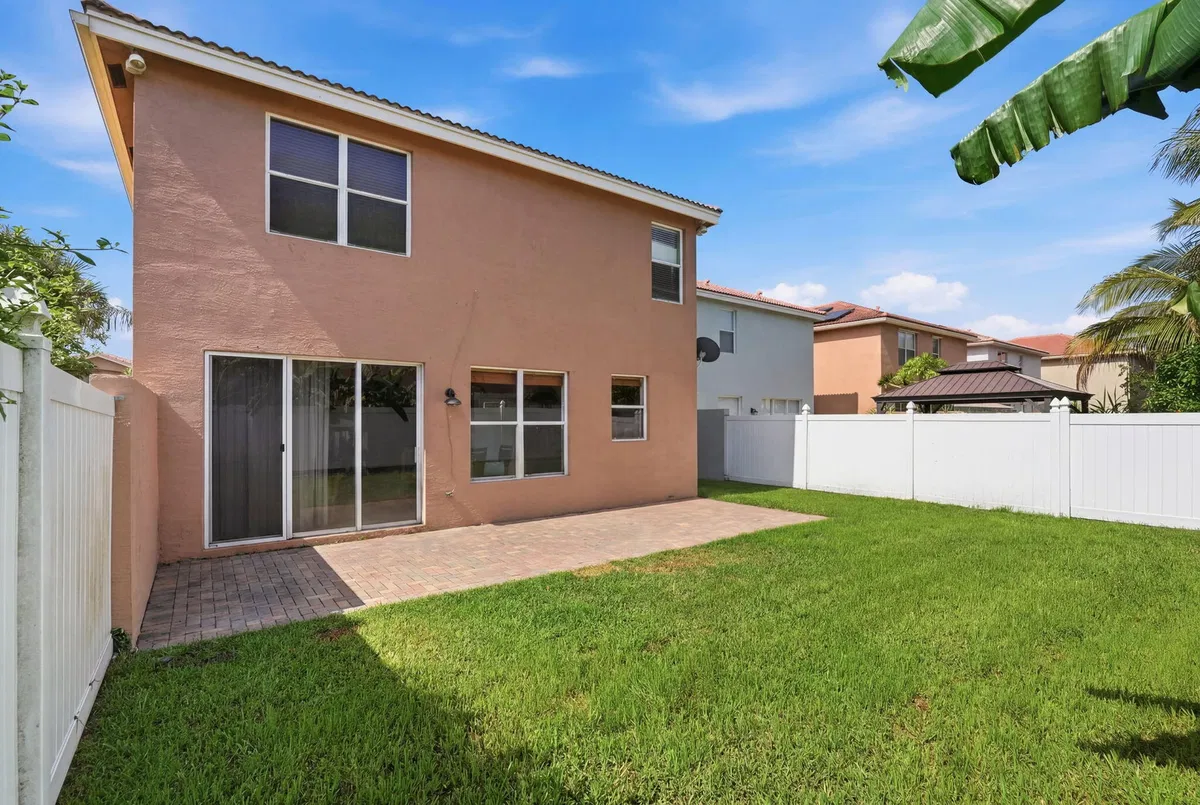 Residence photo 28