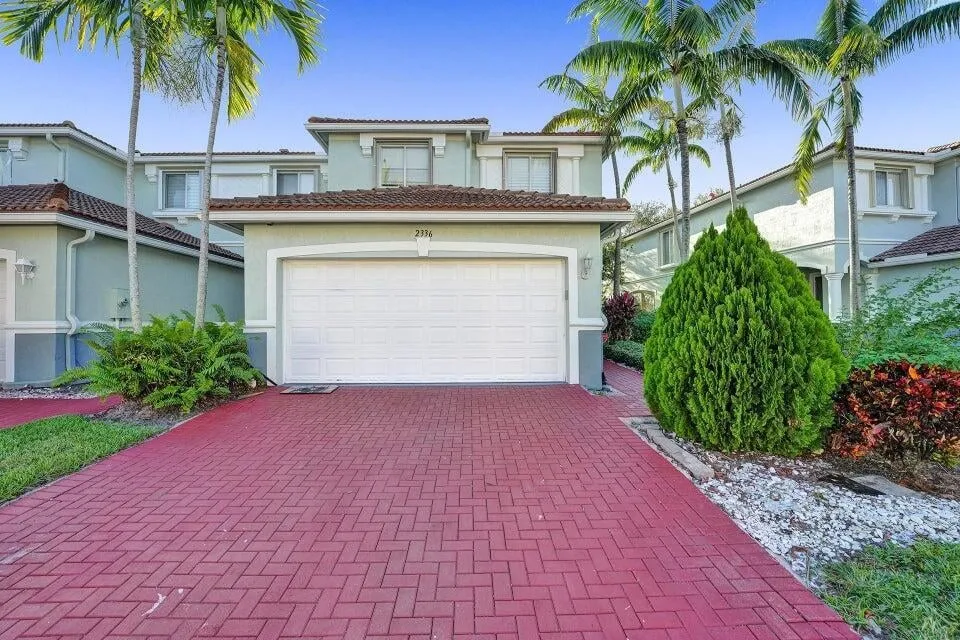 Residence photo 25