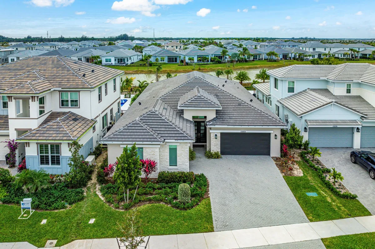 Avenir Residence