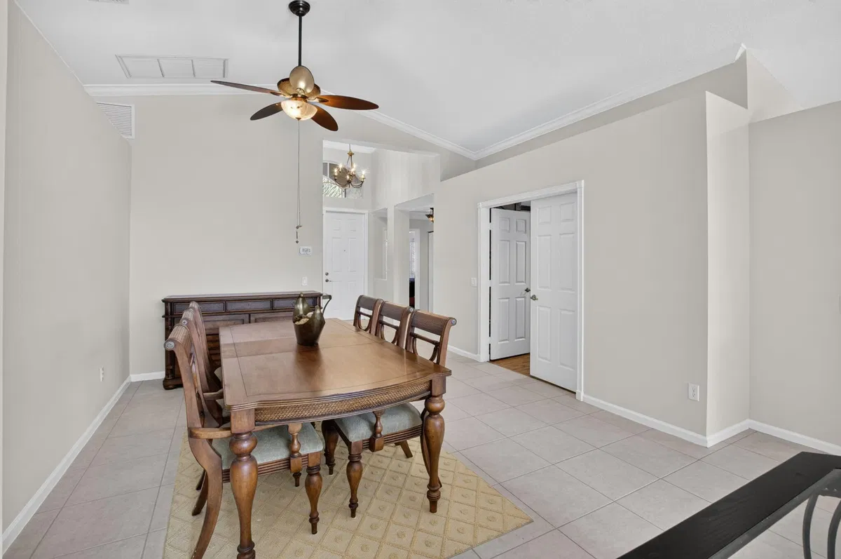 Residence photo 13