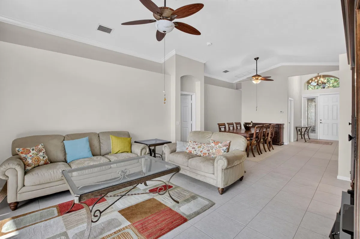 Residence photo 19