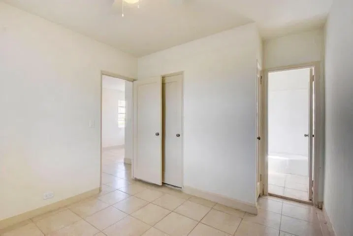 Old Northwood Unit B photo 7