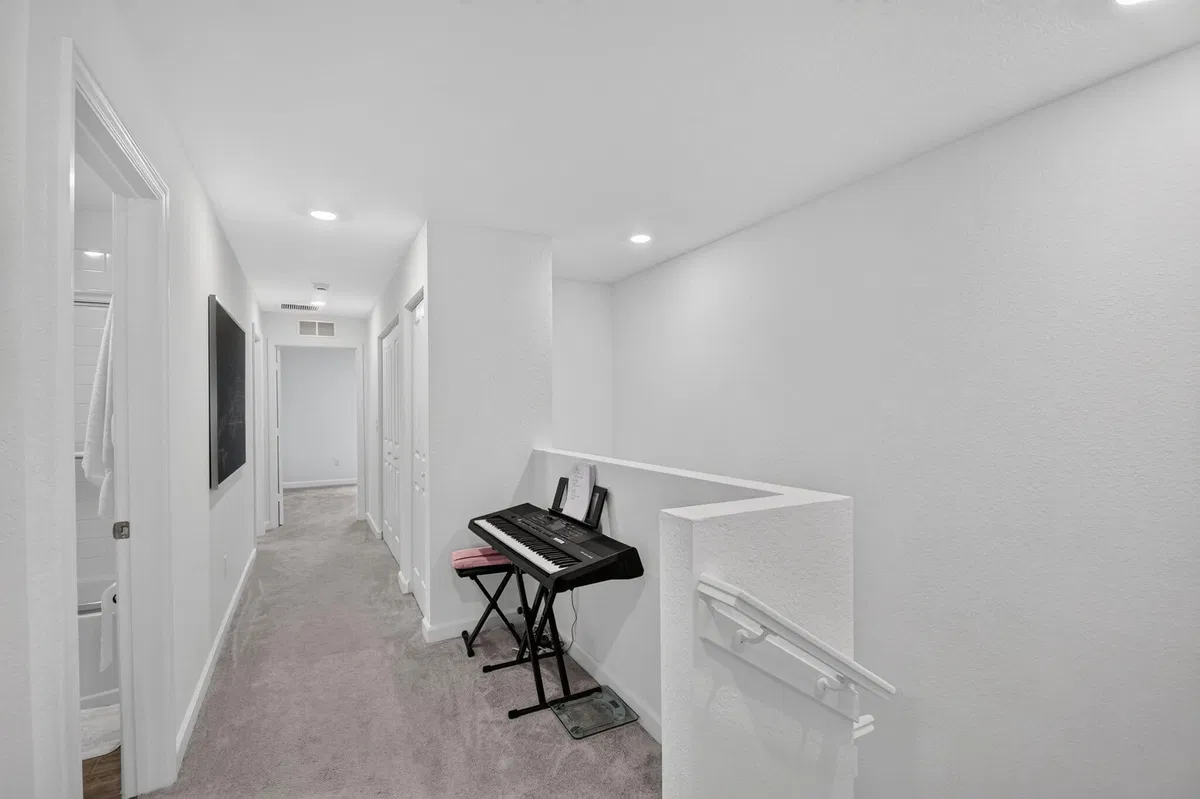 Residence photo 37