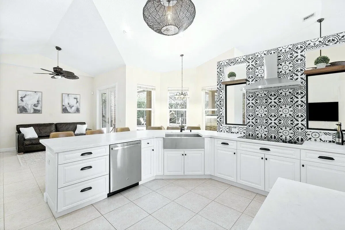 Residence photo 4