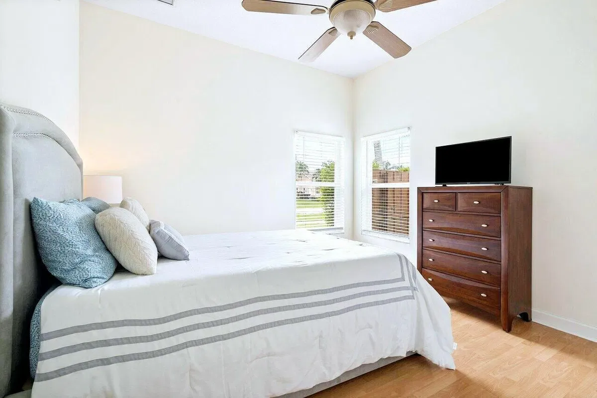 Residence photo 22