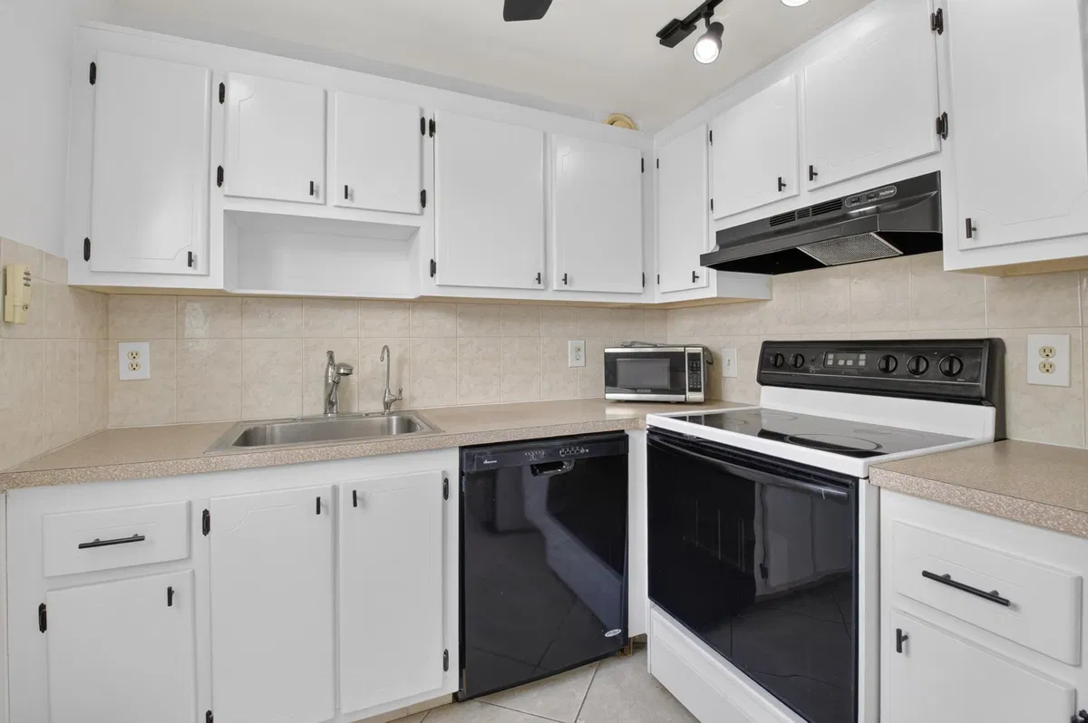 Residence photo 7