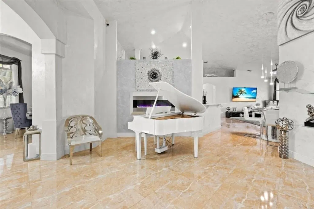  Residence photo 13