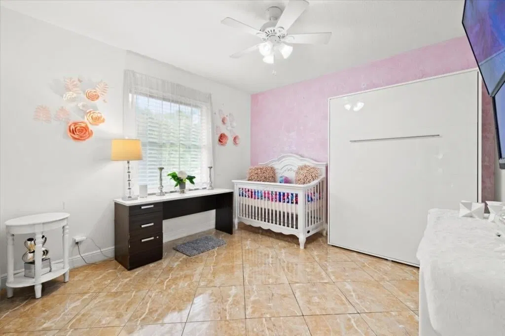  Residence photo 43