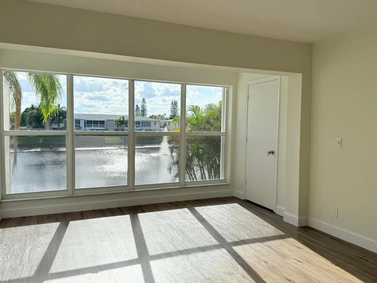 Unit 202 photo 13