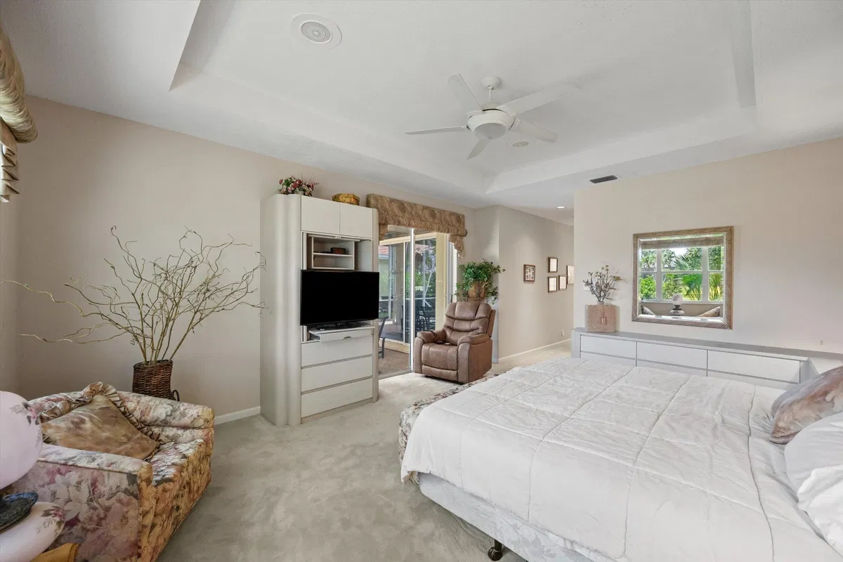 Residence photo 22