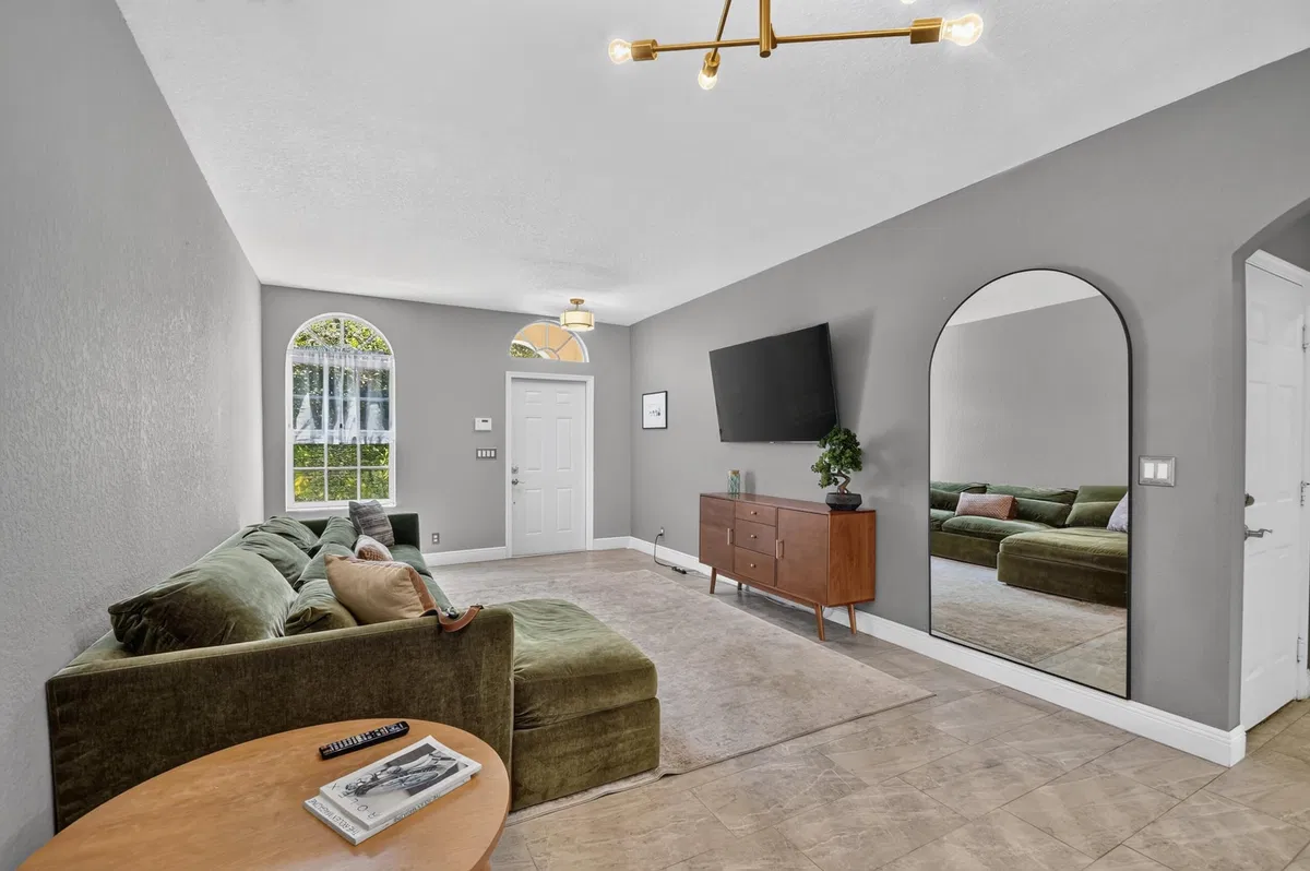  Residence photo 7