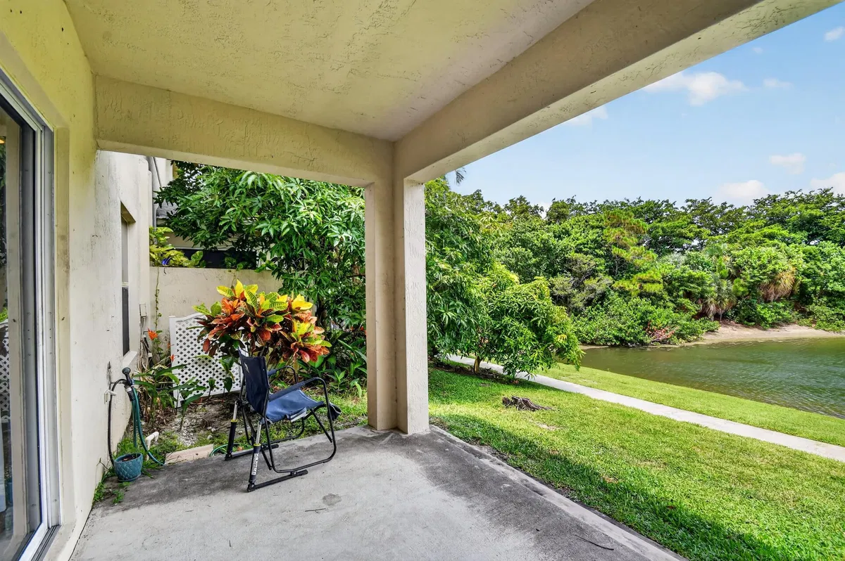  Residence photo 22
