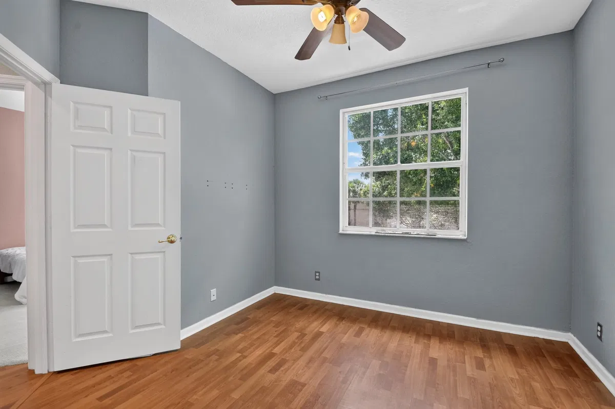  Residence photo 52