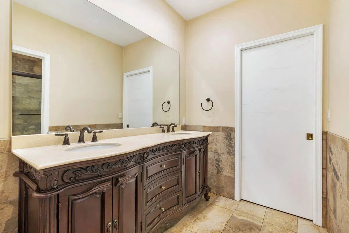 Residence photo 22