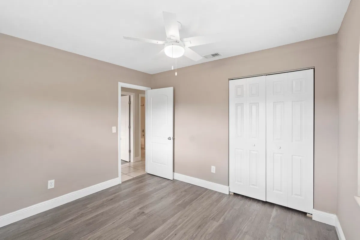 Residence photo 22