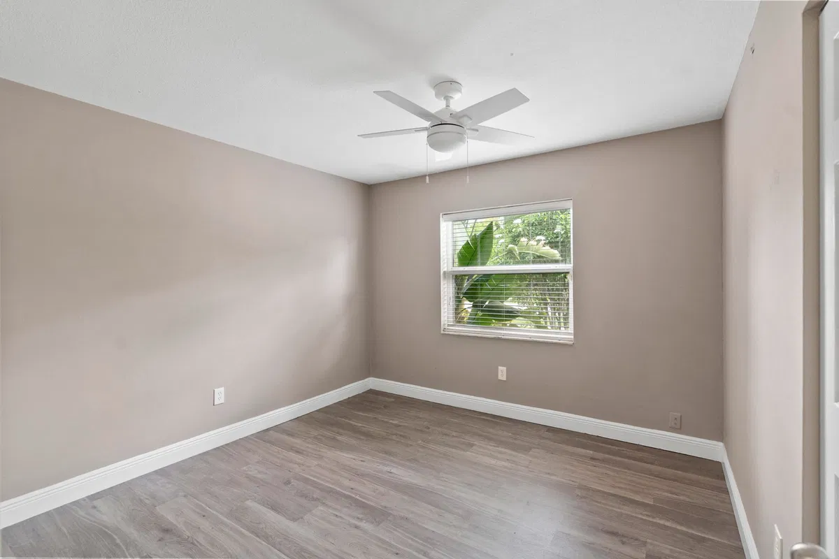 Residence photo 25
