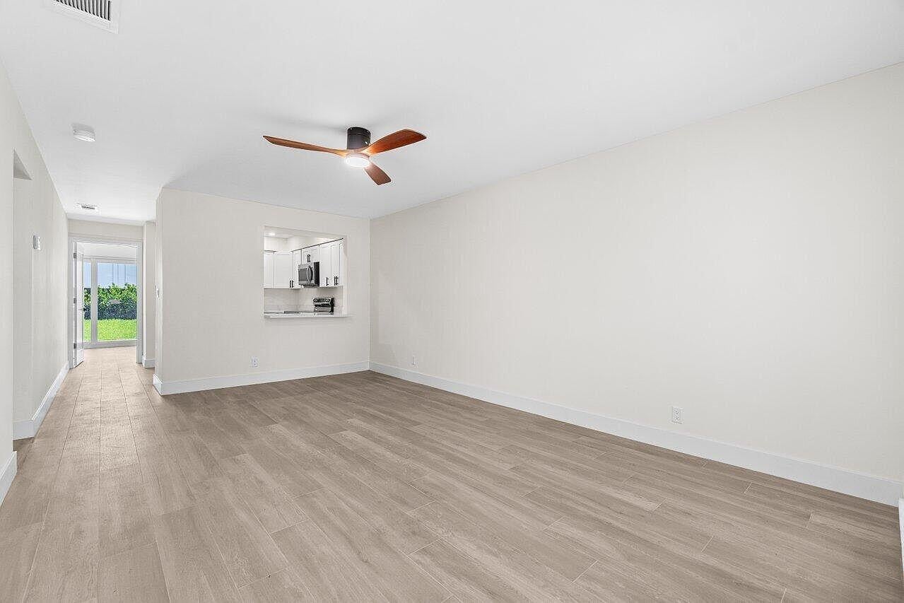 Residence photo 7