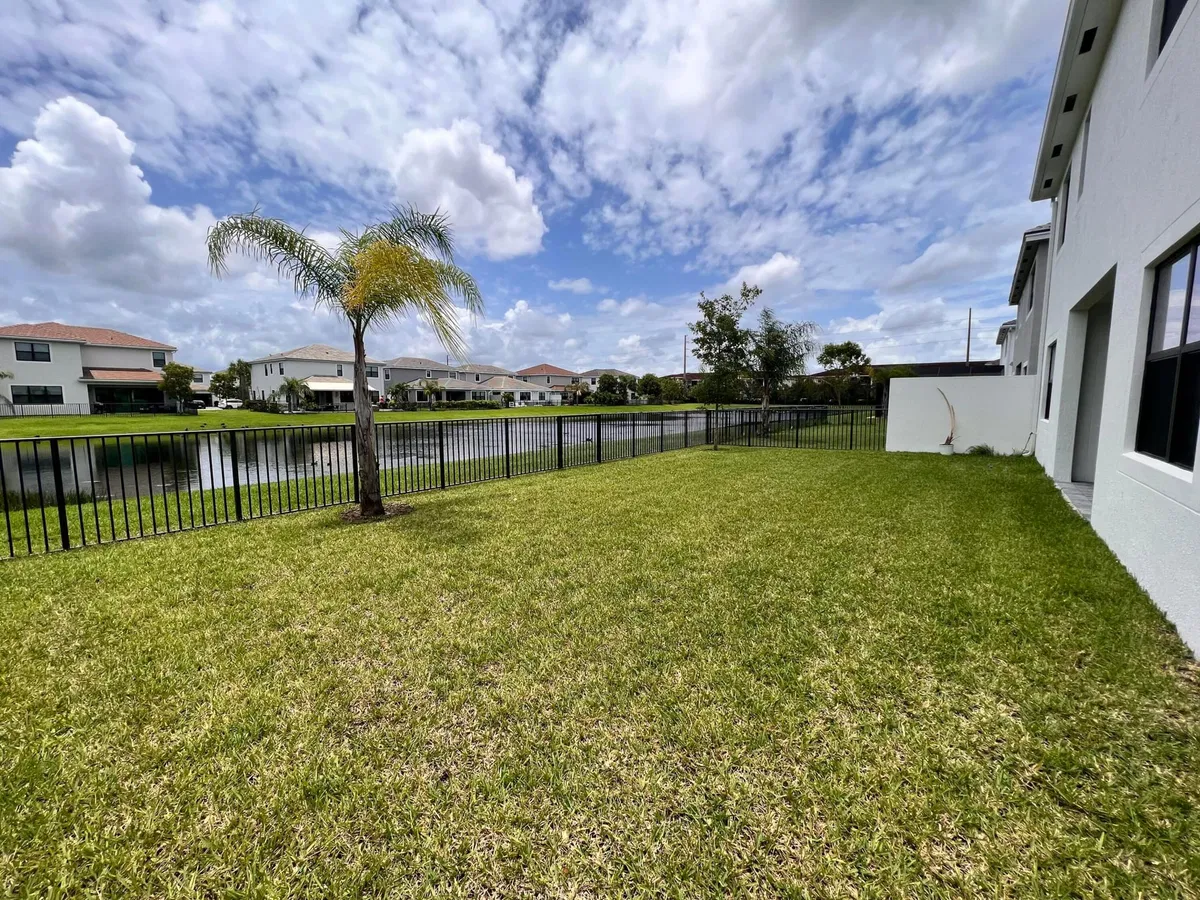 Residence photo 28