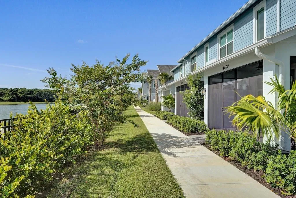 Residence photo 19