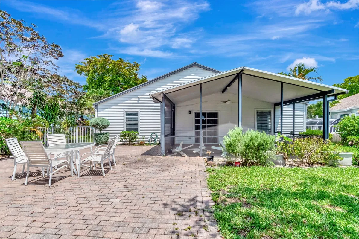  Residence photo 28